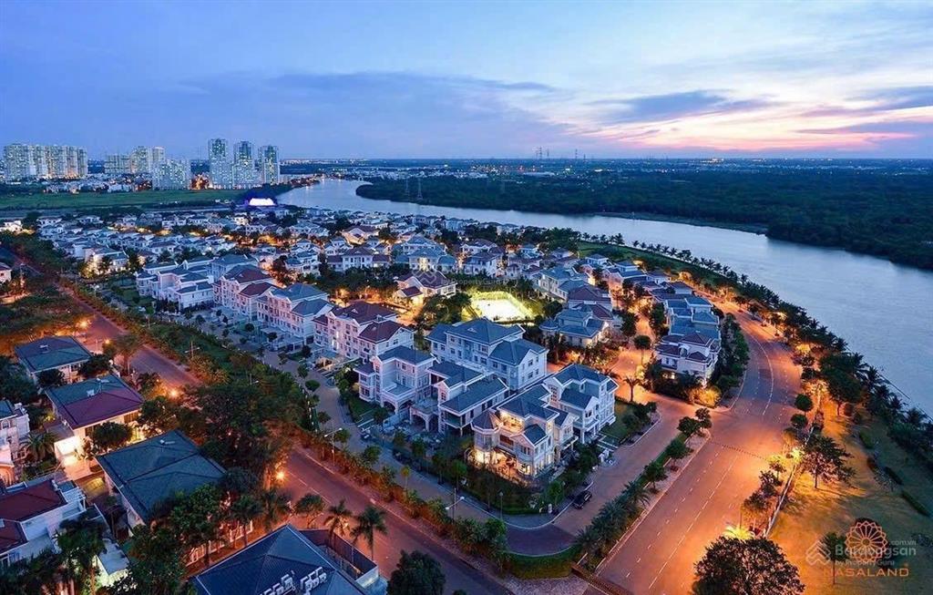 Cập nhập giá bán biệt thự chateau phú mỹ hưng, q. 7, giá chỉ từ 92 tỷ. 0979 762 ***