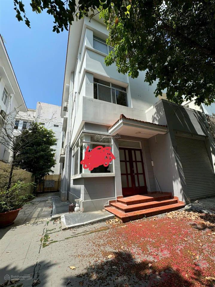 Bán biệt thự mỹ kim, pmh, q. 7, 10,25x18,75m, 1t 2l, 5pn, 6wc, giá bán chỉ 74 tỷ,  0979 762 ***