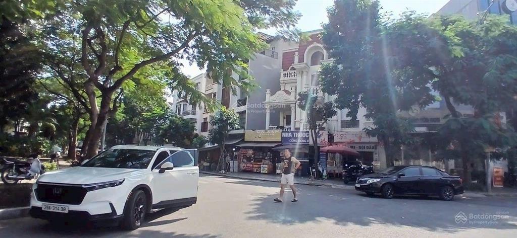 Bán nhà .liền kề kđt. việt hưng  long biên.mặt phố bùi thiện ngộ.kinh doanh.trường marie curie