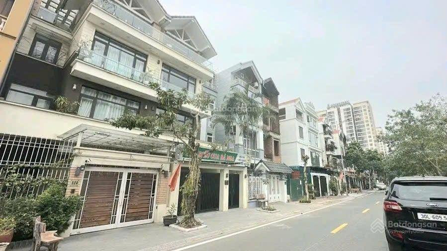 Bán nhà .liền kề kđt. việt hưng  long biên.mặt phố bùi thiện ngộ.kinh doanh.trường marie curie