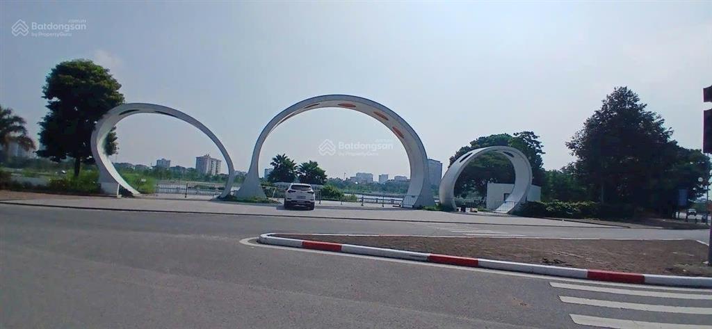 Bán nhà .liền kề kđt. việt hưng  long biên.mặt phố bùi thiện ngộ.kinh doanh.trường marie curie