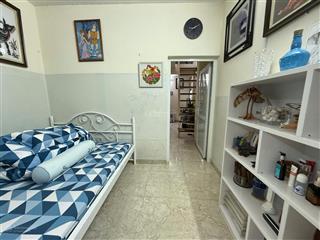 Nhà cấp 4 đường bưởi quận ba đình 61 m22 ngủ sổ đỏ vuông