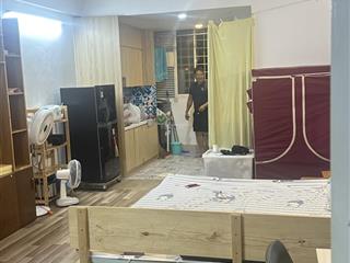 Cần bán căn hộ chung cư p3 q4. dt 37,6m2 giá 2 tỷ còn tl