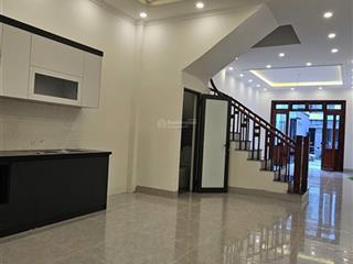 Bán nhà phố cổ linh đẹp xuất sắc nhất phường long biên dtsd 45.7m2  5 tầng mt 5m chỉ 5 tỷ 9