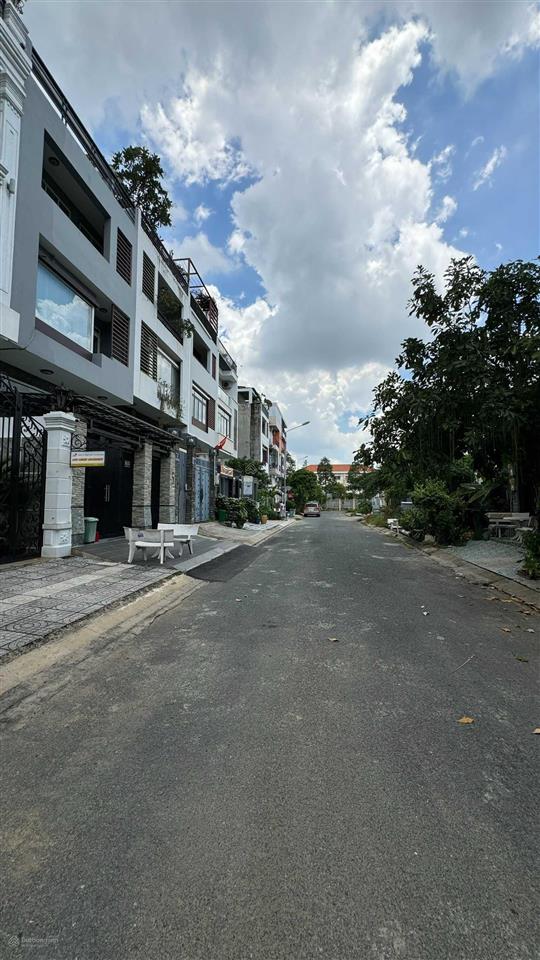 Hiếm! đất đặng thùy trâm 6x20m. nằm ngay khu nhà đồng bộ, cạnh dãy biệt thự