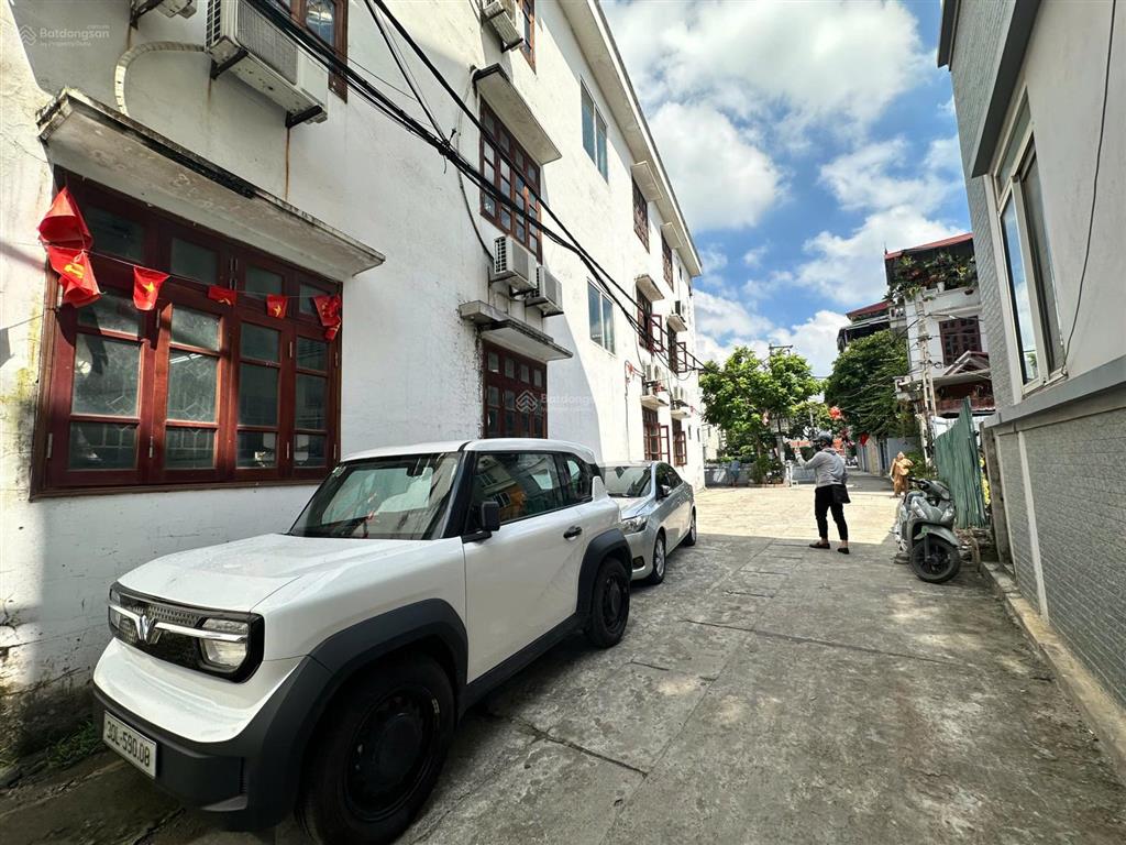 Đất kinh doanh  ô tô tránh nhau  chủ cần bán gấp  70m2 mặt tiền 5m. giá 15 tỷ