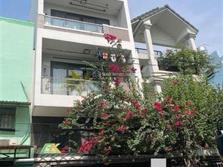 Bán gấp nhà lấy tiền cho con đi học, hẻm 6m cách mạng tháng 8, 81m2, 5.4x15, 4tầng btct, nhỉnh 9 tỷ