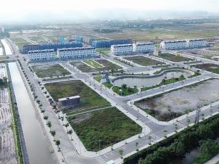 Chính chủ cần bán lô đất nền biệt thự view hồ, bên hông mặt thoáng cây xanh giá tốt nhất tân thanh