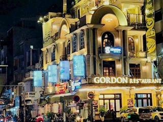 Bán nhà góc 2 mt lê thánh tôn  thi sách q1, dt 15 x 21,2m (320m2) hđ 550 triệu/ th 300 tỷ