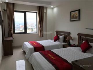 Chào bán tòa khách sạn 12 tầng, dt 185m2 ngang 10m, mt đường 15m, khu biển sơn trà đà nẵng