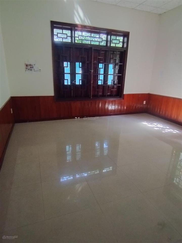 Chào bán căn biệt thự 2 tầng mt đường 10m5 lề 4m5 đường đồng xoài, dt 300m2 ngang 15m hoà minh