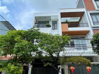 Nhà đẹp 3 tầng đối diện công viên khu an thượng