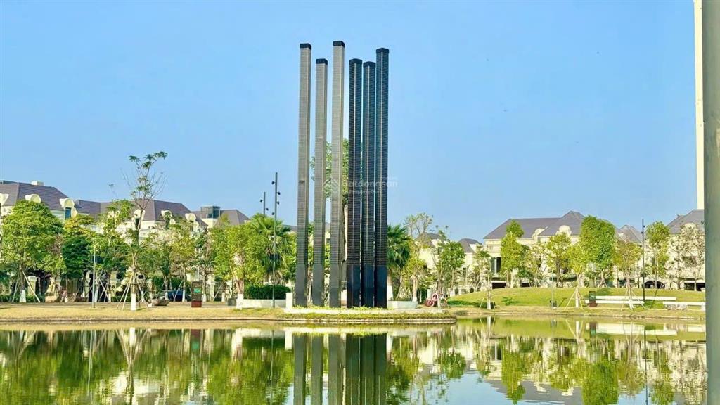 Bán biệt thự 135m2 xây 3.5 tầng view trường học 28 tỷ (bao trọn gói sang tên)giá đầu tưnhanh gọn