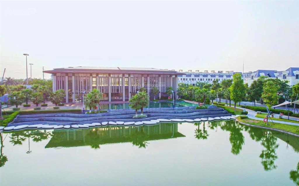 Bán biệt thự 135m2 xây 3.5 tầng view trường học 28 tỷ (bao trọn gói sang tên)giá đầu tưnhanh gọn