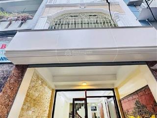 Bán nhà nam dư lĩnh nam dt 30m2 ,6 tầng giá 7,5 tỷ