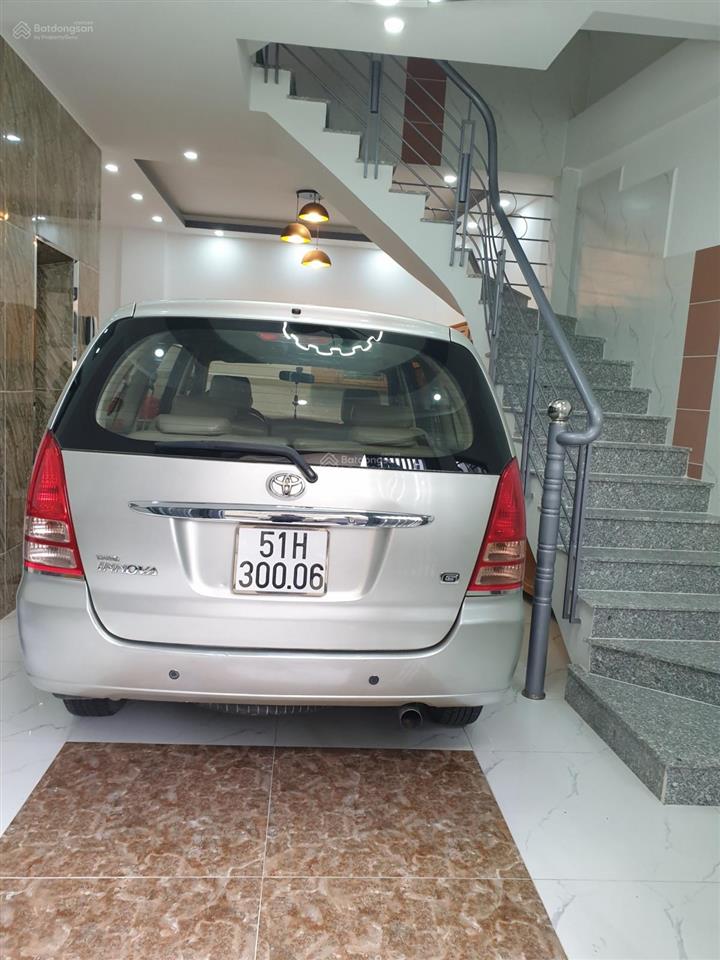 Bán chdv 9 phòng, thang máy. ngang khủng 6m, 5 tầng bề thế. thu nhập 50tr/tháng. gần chợ cây quéo