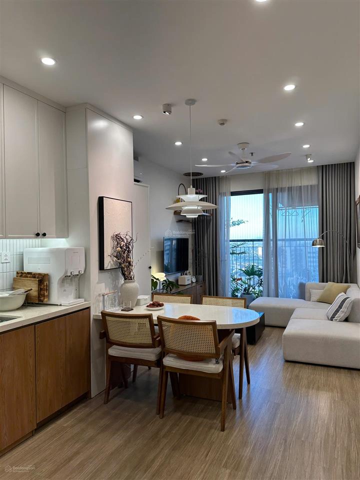 Chính chủ bán gấp căn hộ 2pn+1 64m giá 4.15 tỷ full đồ kđt vinhomes smart city