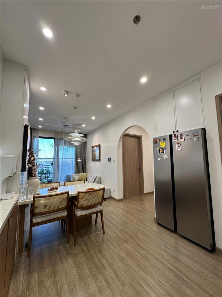 Chính chủ bán gấp căn hộ 2pn+1 64m giá 4.15 tỷ full đồ kđt vinhomes smart city