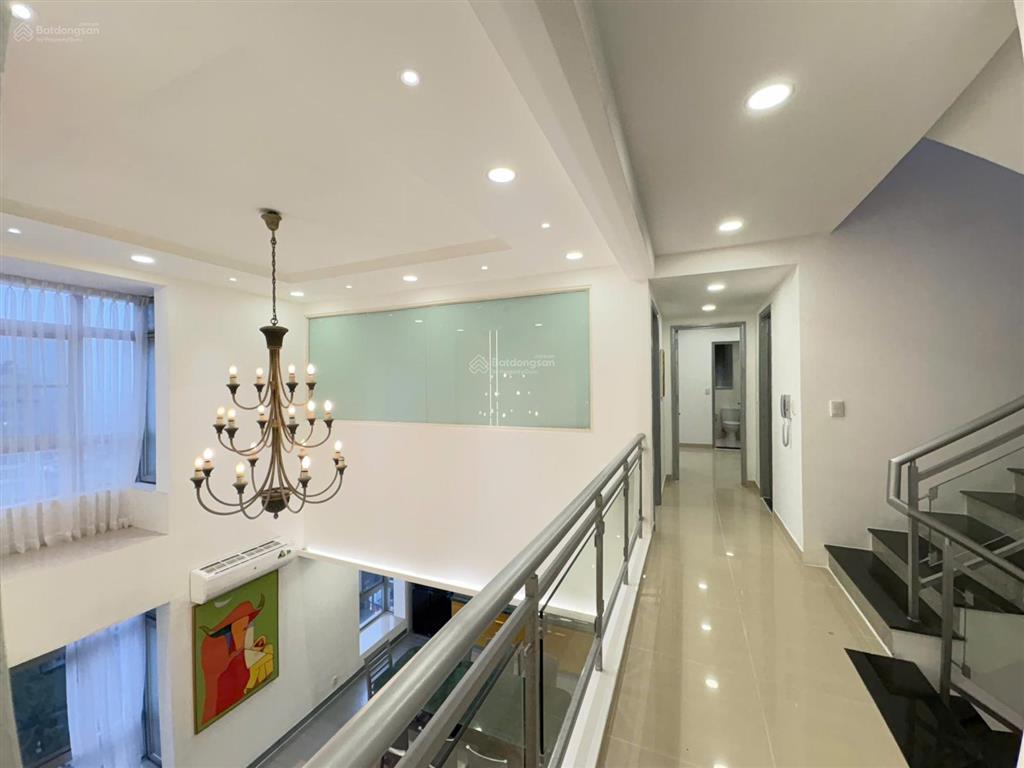Chính chủ bán gấp siêu phẩm penthouse sky garden 3  330m2  view landmark