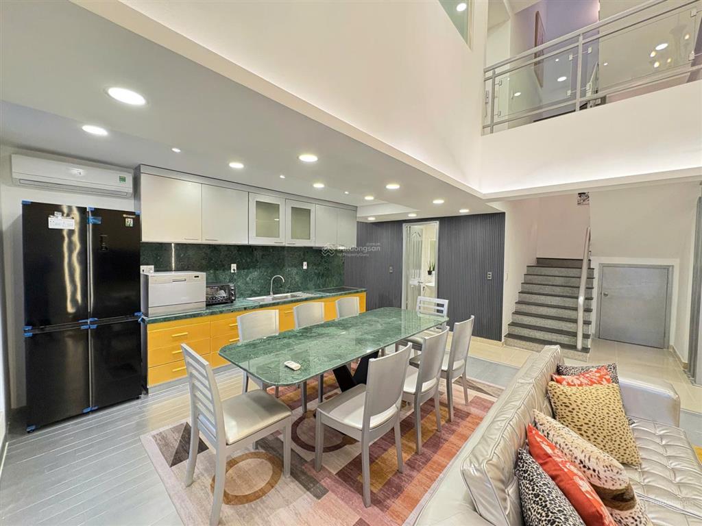 Chính chủ bán gấp siêu phẩm penthouse sky garden 3  330m2  view landmark