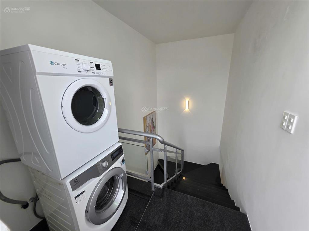 Chính chủ bán gấp siêu phẩm penthouse sky garden 3  330m2  view landmark