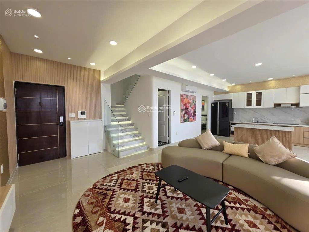 Căn penthouse 300m² biệt thự trên không giữa lòng phú mỹ hưng, view triệu đô, giá cực tốt