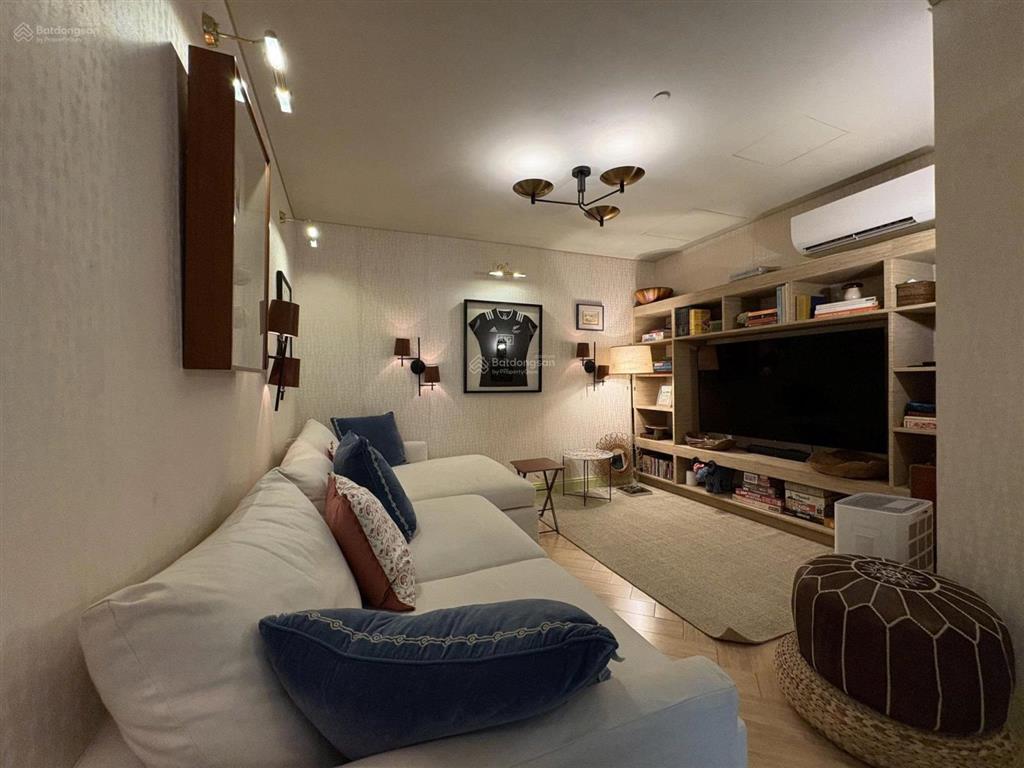 Chính chủ bán gấp siêu phẩm penthouse sky garden  337m2 đẳng cấp sống, giá bán 29,25 tỷ