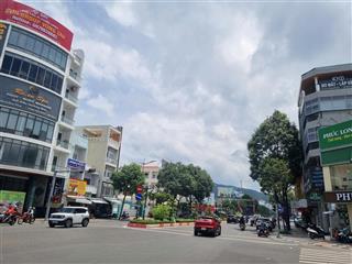 Bán nhà góc 2 mặt tiền lê hồng phong