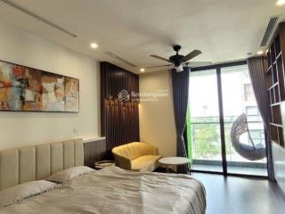 Cho thuê căn hộ vinhomes symphony, studio 36m2, view công viên khủng long! giá 9 triệu/tháng