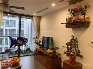 Chính chủ cho thuê chung cư vinhomes symphony, căn góc, 2pn. full nội thất. giá rẻ!