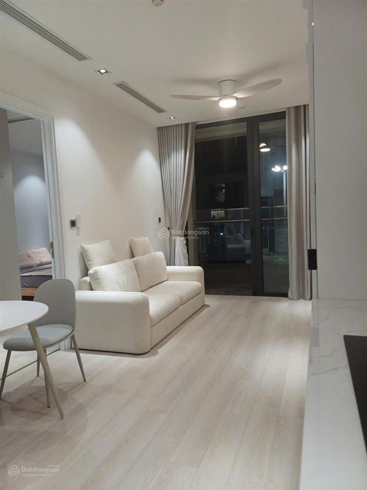 Cho thuê căn hộ vinhomes symphony, căn 2pn , giá 12 tr/tháng