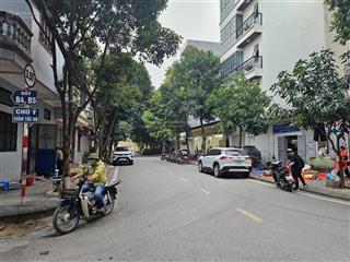 Bán đất phân lô cao cấp  khu 918 phúc đồng, long biên  vỉa hè  kinh doanh