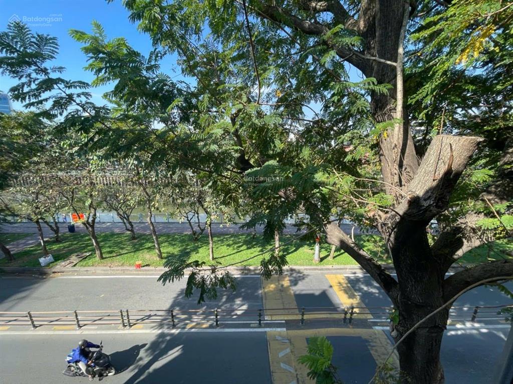 Bán gấp mt hoàng sa q, 1 kết cấu 3 lầu mới hđt 20tr/1 tháng giá chỉ 7.3 tỷ