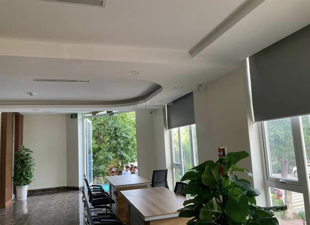 Hiếm  kín bán tòa building 1.000m² nguyễn văn hưởng, thảo điền q2 dts 3.400m² 350 tỷ tn 10 tỷ/năm