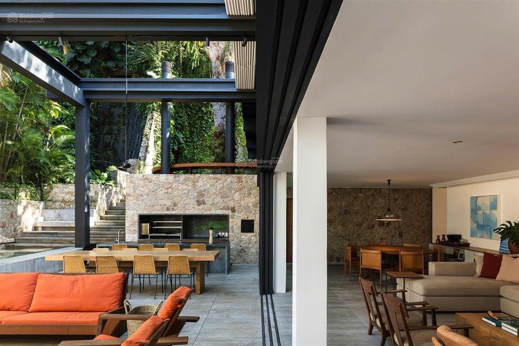 Định cư giảm 90 tỷ bán gấp biệt thự nguyễn văn hưởng 820m2, thảo điền q2  tn 4 tỷ/năm chỉ 200tr/m2