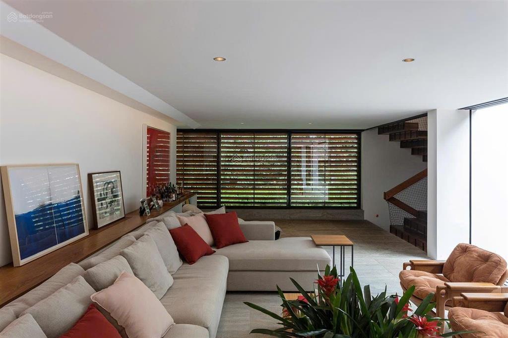 Định cư giảm 90 tỷ bán gấp biệt thự nguyễn văn hưởng 820m2, thảo điền q2  tn 4 tỷ/năm chỉ 200tr/m2