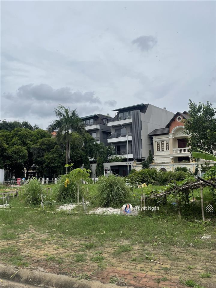 Bán đất xây chdv thảo điền hầm 6 tầng, q2  360m2  15x25m chỉ 60 tỷ thương lượng  khu an ninh