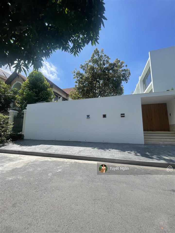 Bán biệt thự compound thảo điền, q2  450m2  100 tỷ  hdt 5.500$/tháng  nhà đẹp vào ở ngay