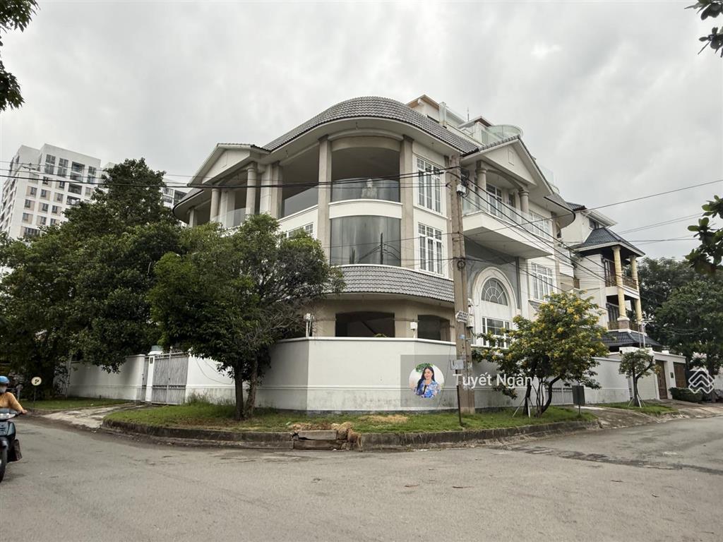 Siêu khan hiếm thảo điền q2  xd hầm 6 tầng  245m2 chỉ 45.9 tỷ