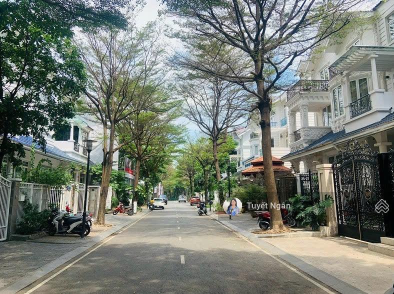 Biệt thự vip saigon pearl  17x21m  357m2 hầm 4 tầng  full giỏ hàng saigon pearl bình thạnh