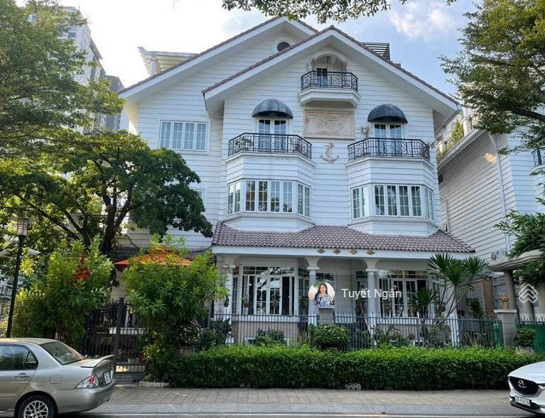 Biệt thự vip saigon pearl  17x21m  357m2 hầm 4 tầng  full giỏ hàng saigon pearl bình thạnh