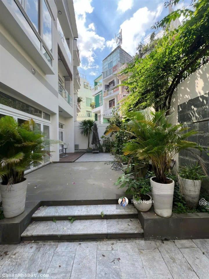 Biệt thự giá rẻ nhất q2  chỉ 185 triệu /m2 khu compound sang trọng hầm 3 tầng  270m2