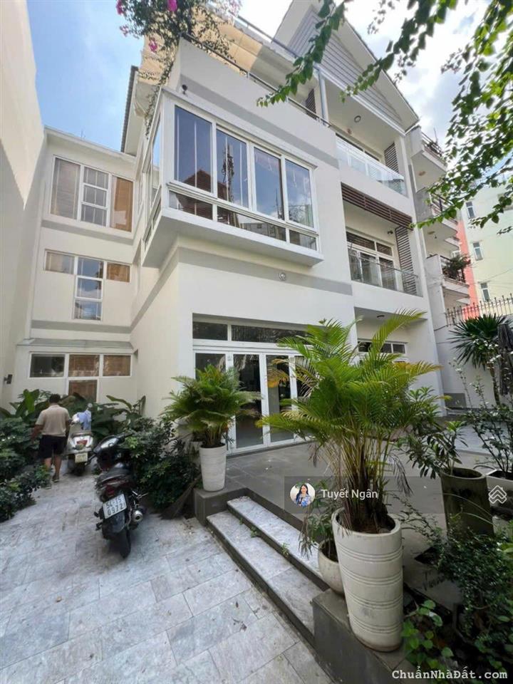 Biệt thự giá rẻ nhất q2  chỉ 185 triệu /m2 khu compound sang trọng hầm 3 tầng  270m2