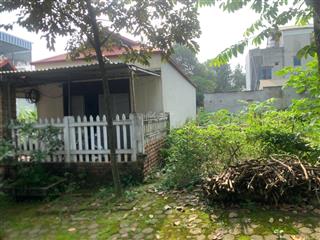 Thôn 6, phú cát, quốc oai, hà nội. em có lô 100m2, nở hậu cần bán gấp, l/h 0916 238 ***