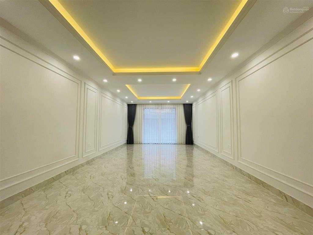 Bán nhà khúc thừa dụ  40/45m  7 tầng thang máy  mt 4.6m đẹp  gần ô tô  giá nhỉnh 13 tỷ