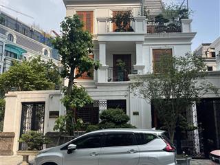 Giá rẻ biệt thự vip roman tố hữu  view trường học  sân chơi  kinh doanh  dòng tiền 550tr/năm!