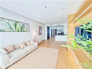 Bán căn hộ chung cư lancaster 20 núi trúc,116m2, 3 ngủ, 2wc, 1slot ô tô, gần hồ ngọc khánh.