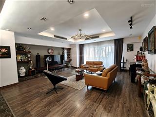 Bán căn hộ chung cư 57 láng hạ, 193m2, 3 ngủ, 2wc, 2 slot ô tô, gần công viên thành công