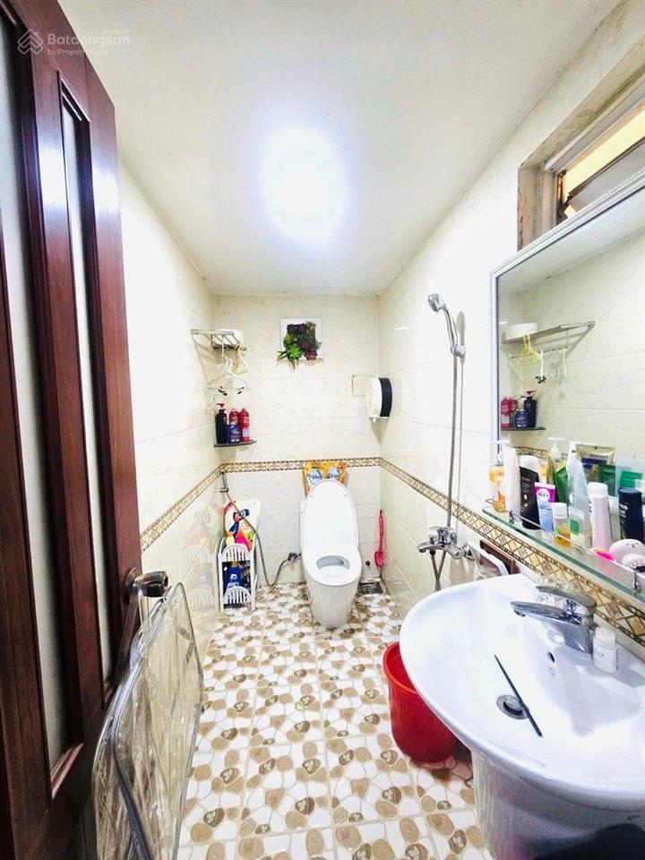 Nhà đẹp hẻm to 7m phú thọ hoà, tphú giá hấp dẫn 7,9ty 67m2(4x17m) 4 tầng/5pn, oto ngủ trong nhà.