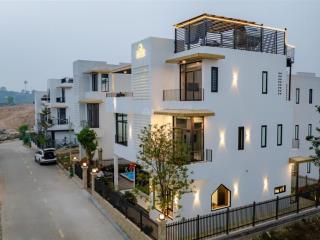Bán căn biệt thự góc mặt hồ, một mặt cánh đồng và núi giá 8 tỷ, cho thuê dòng tiền 9  15tr/tháng